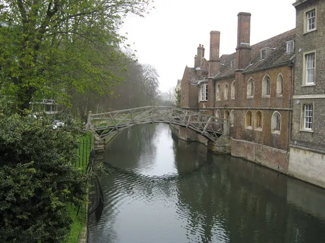 Photograph of Queens’ College and the Mathematical Bridge
